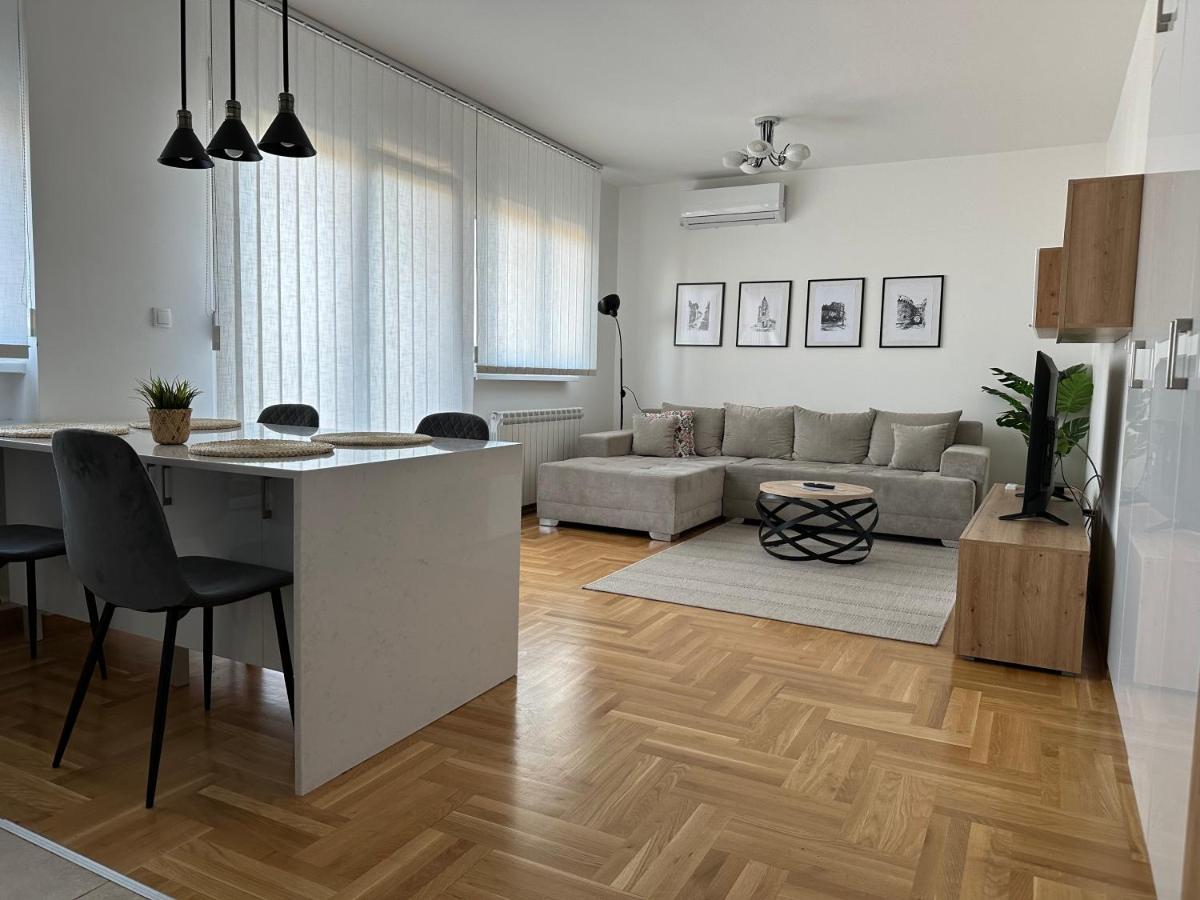 Apartment Aura Belgrade Extérieur photo